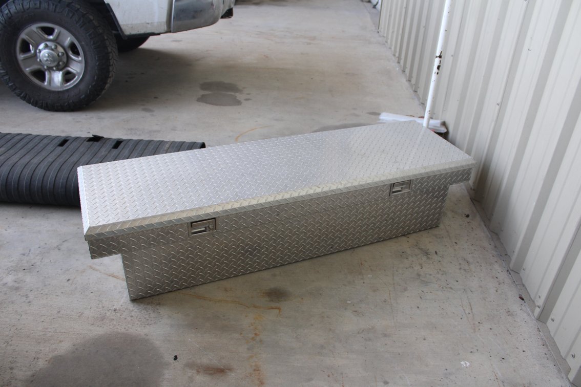 Diamond Plate Truck Tool Box