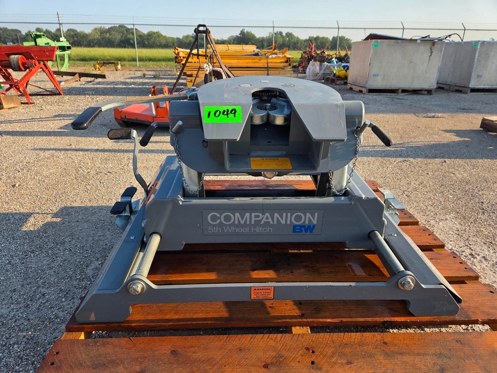 B&W Companion Fifth Wheel Hitch