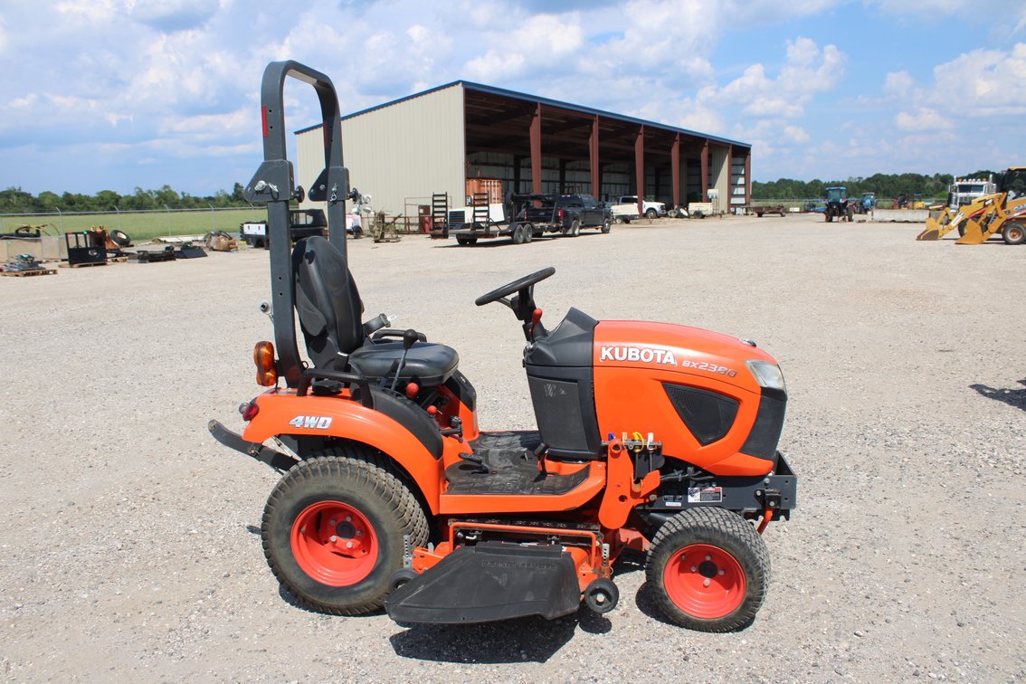 Kubota BX2380 Tractor
