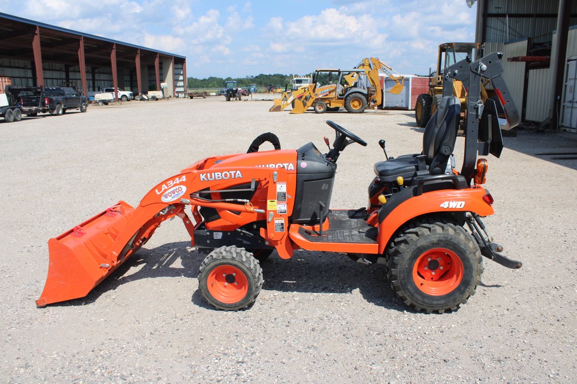 Kubota BX2380 Tractor