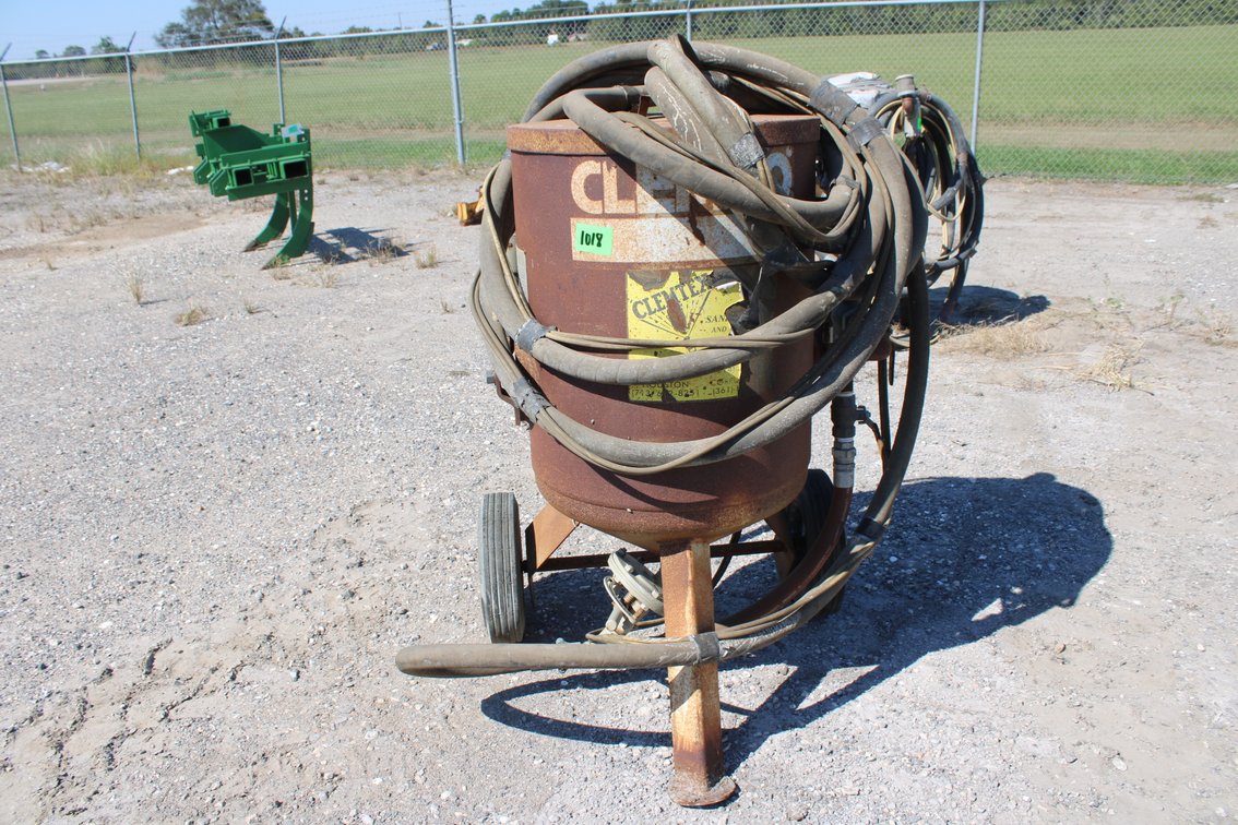Clemco Blasting Pot