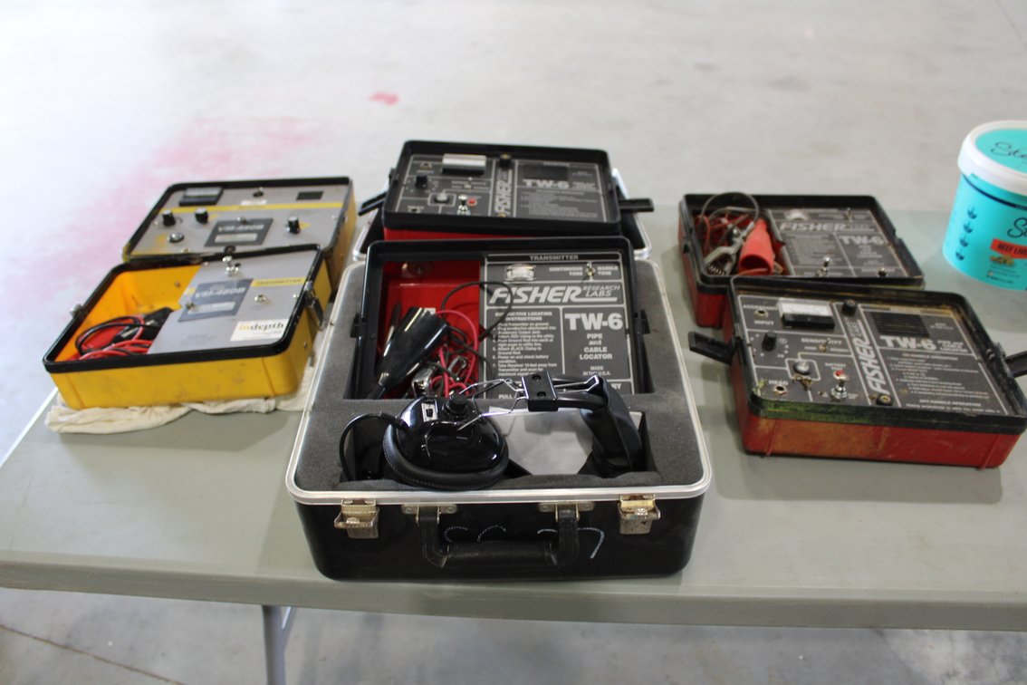 (3) Pipe and Cable Locators