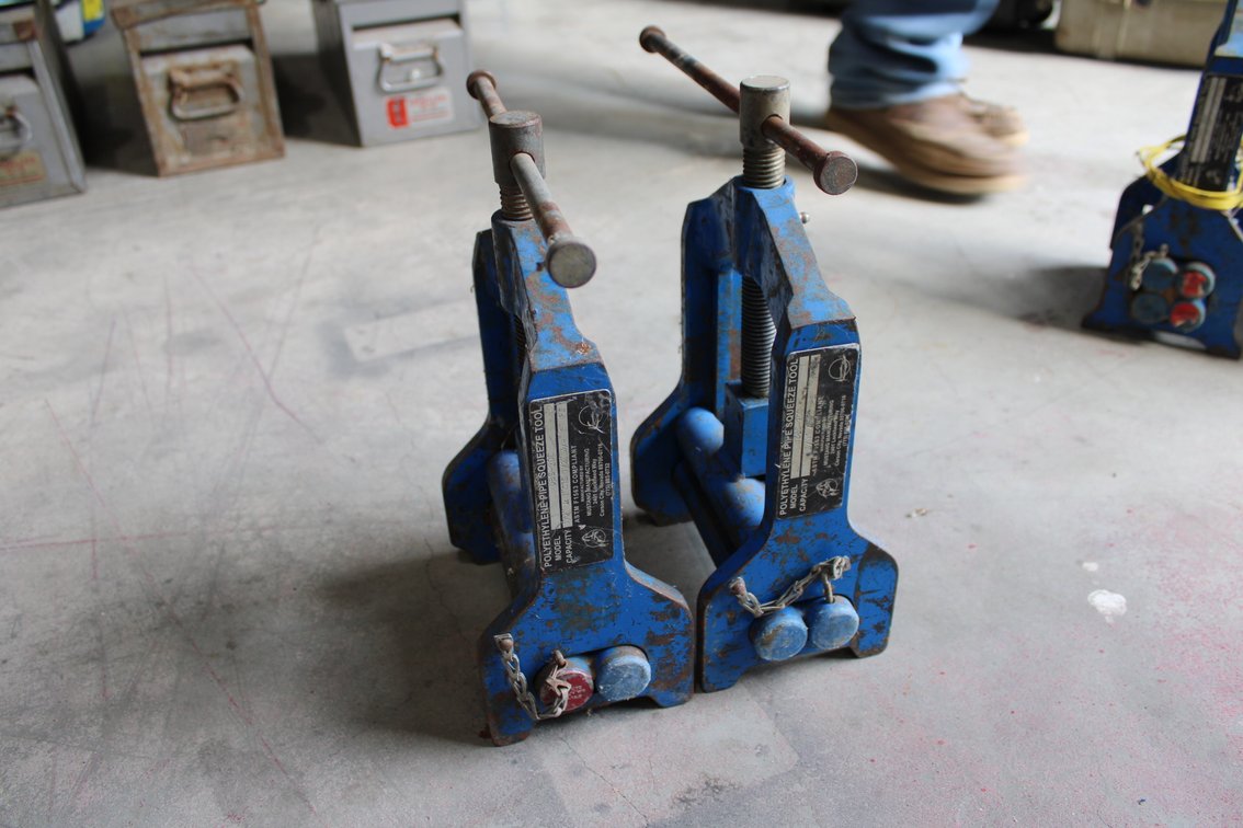 (2) Polyethylene Pipe Squeeze Tools