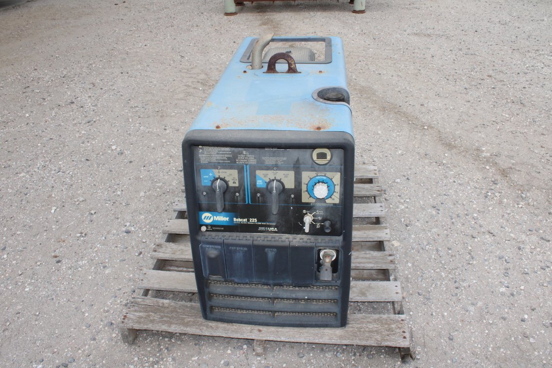 Miller Bobcat 225 Welding Machine
