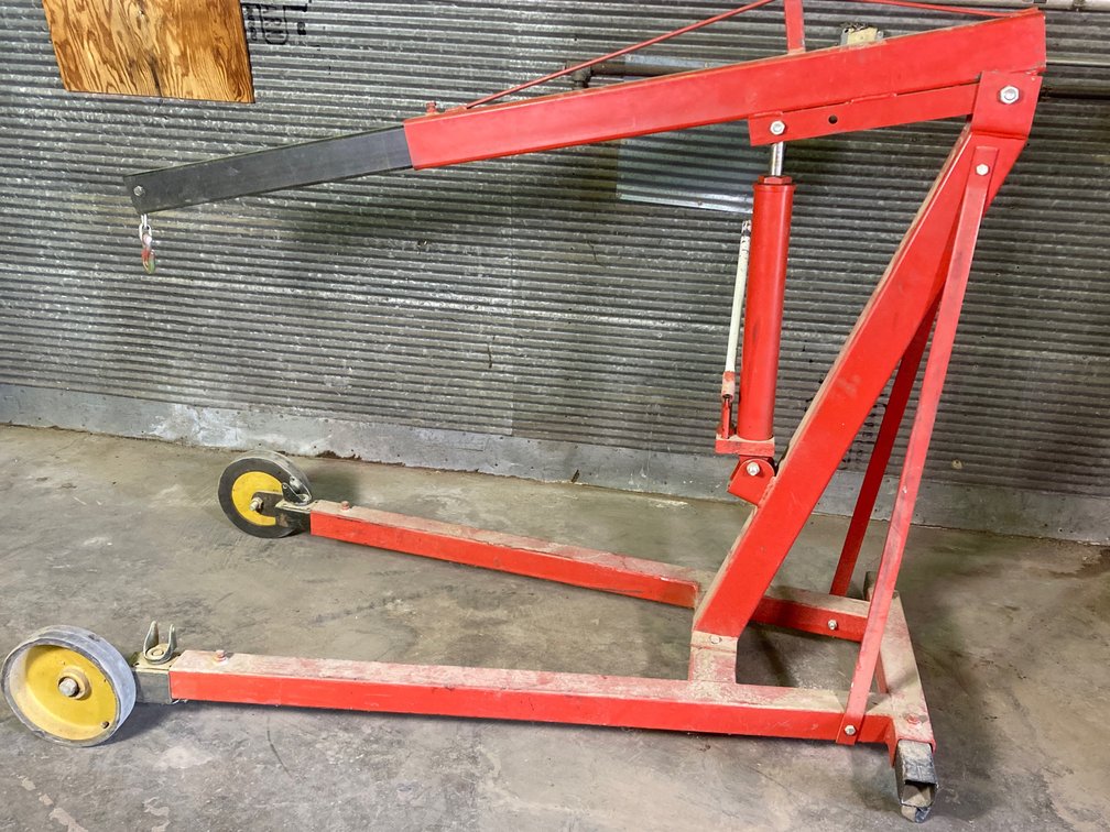Engine hoist