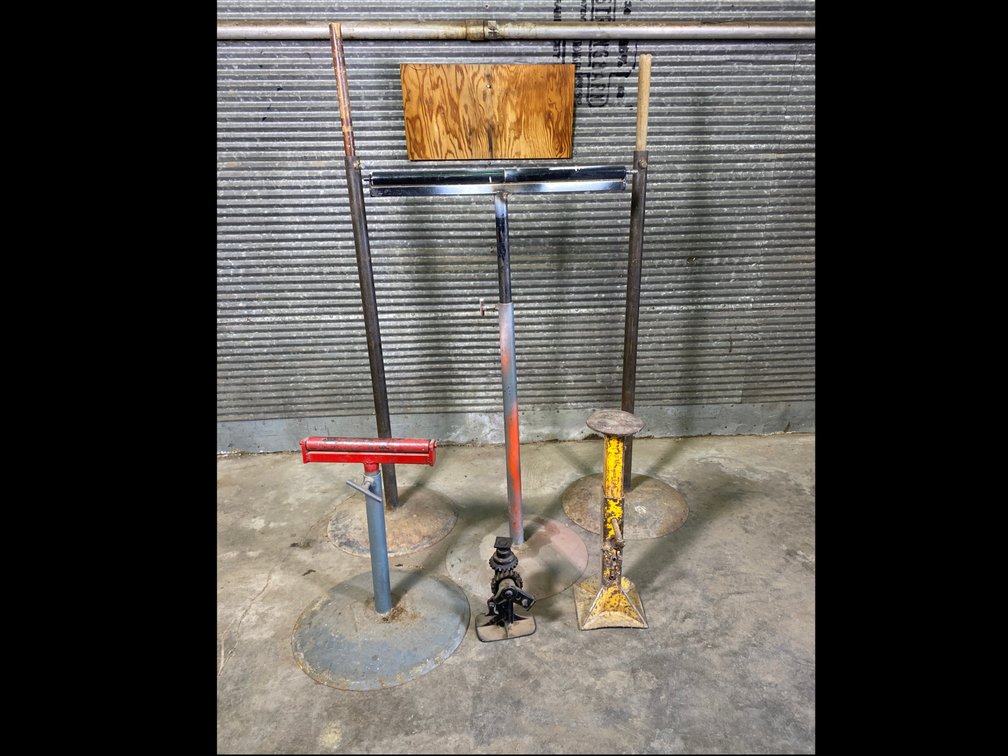 Stands and Jacks