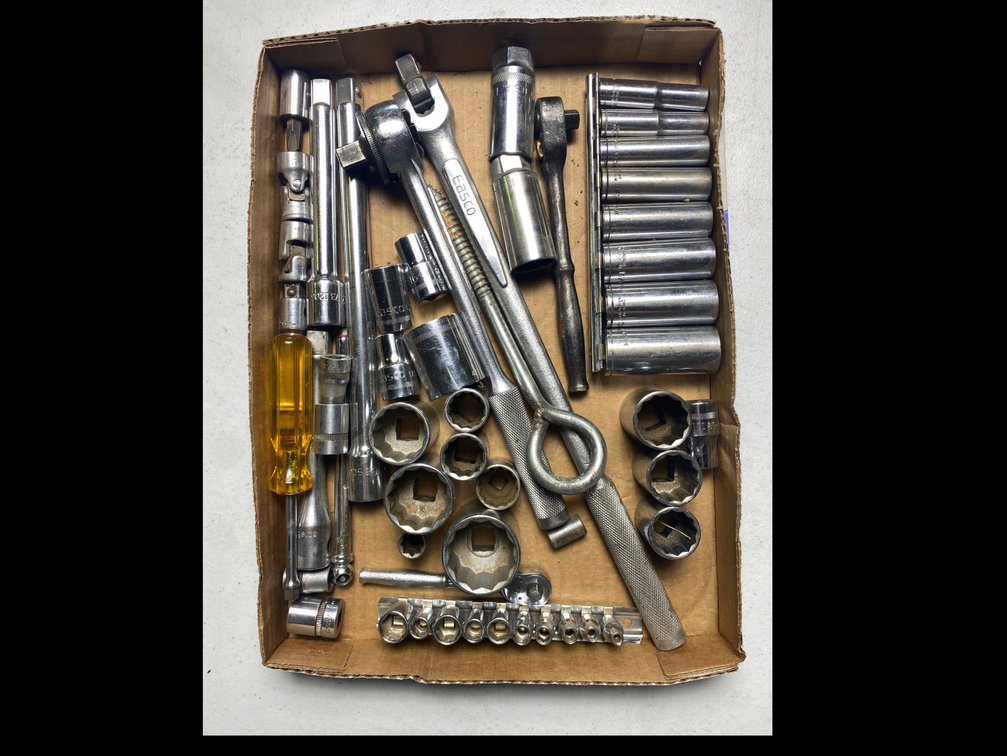 Assorted Sockets 
