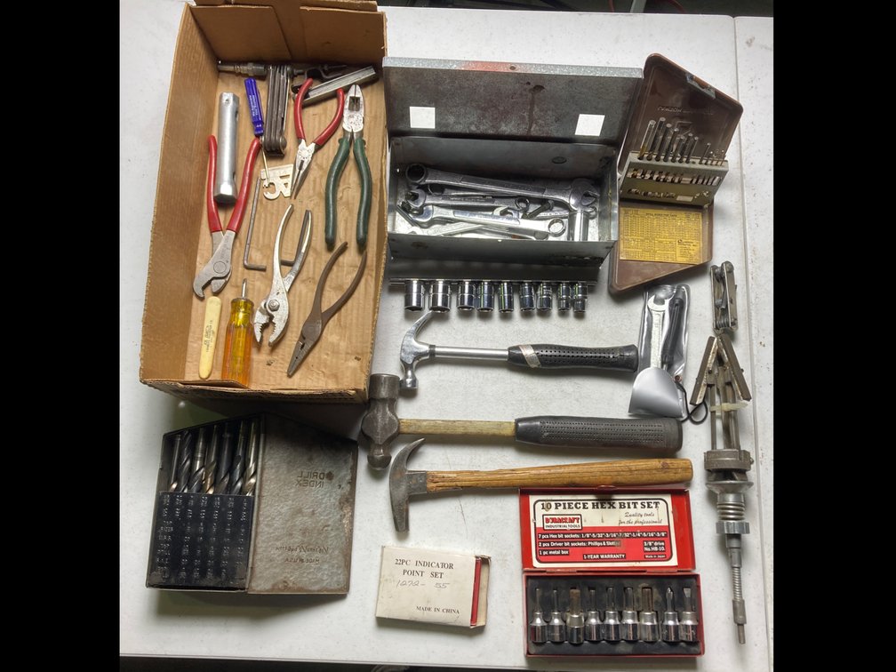 Mixed lot of tools
