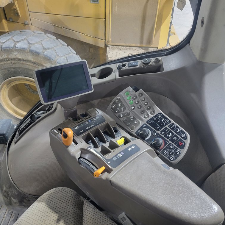 Image for John Deere 7200R