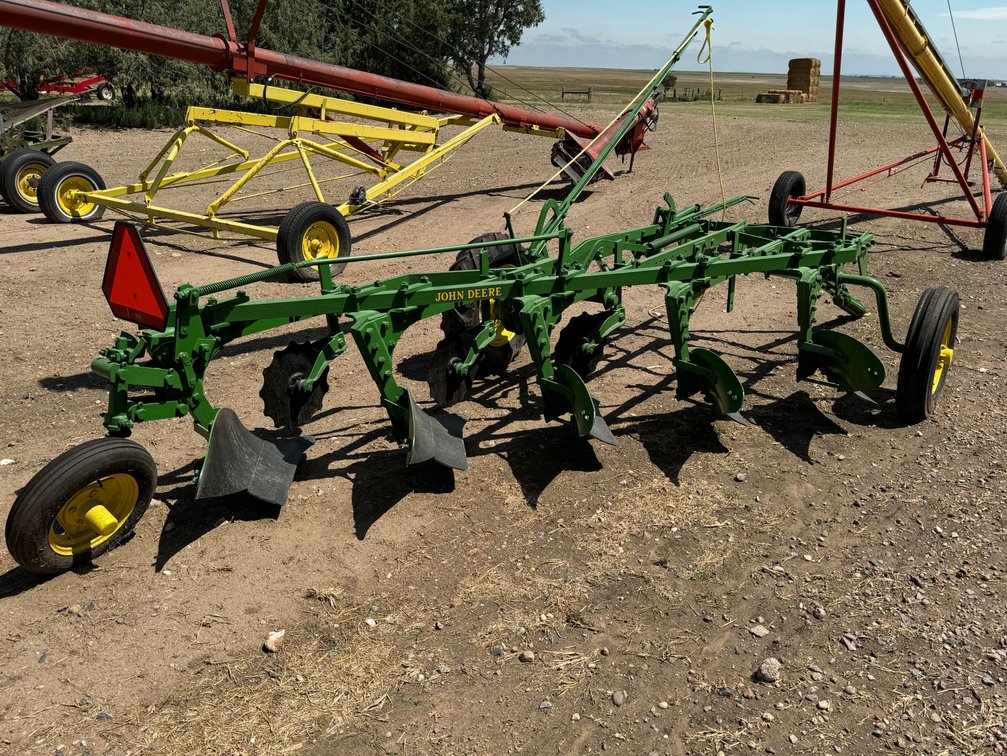 JD 5 Bottom Plow