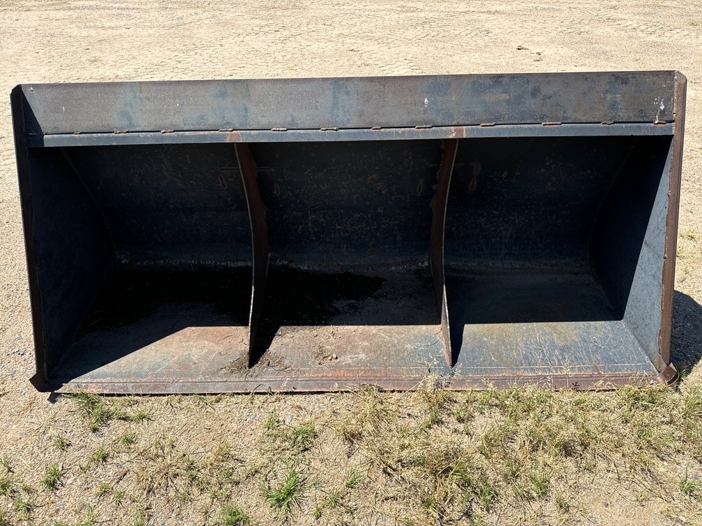 Three Compartment Bucket 