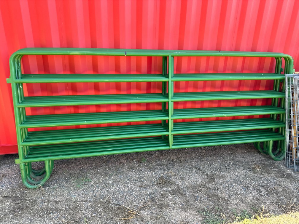 5 HW Brand 12ft Panels with pins