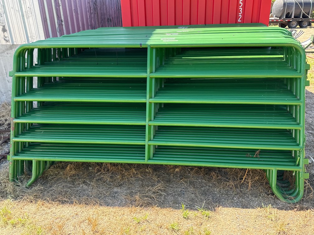 10 HW Brand 10ft Panels with pins