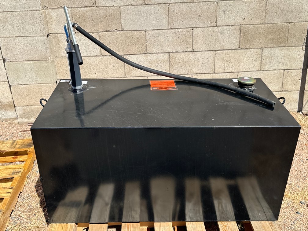 Lund 100 Gal Fuel Tank