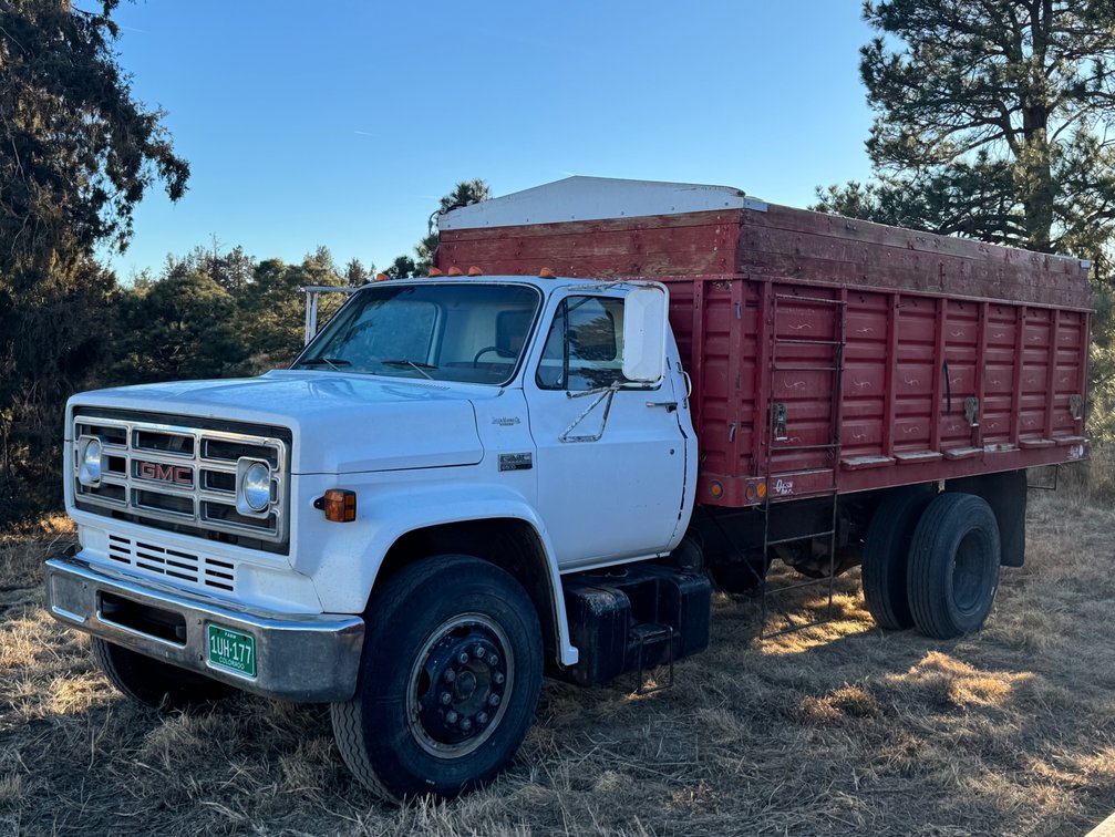 GMC 6500 Grain Truck
