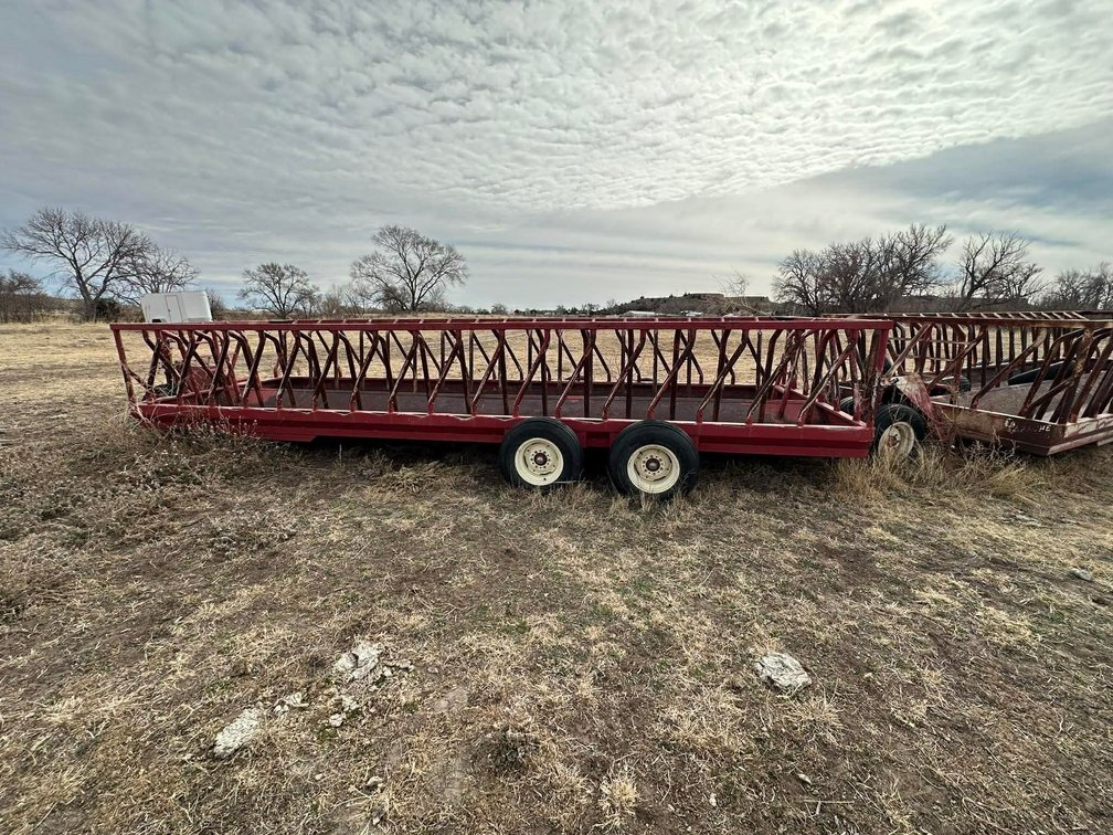 Apache Hay Trailer 2