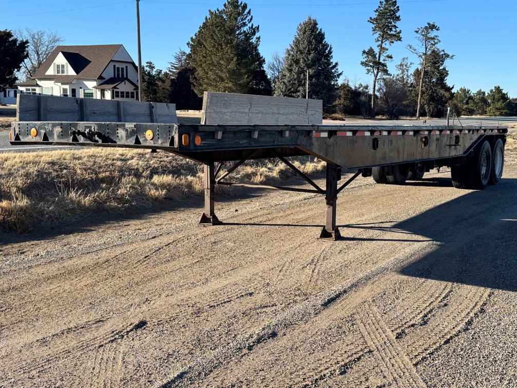 Straight Deck Semi Trailer