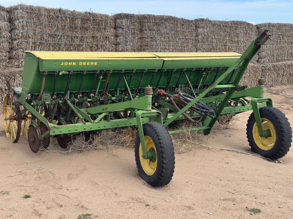 JD Pull Type Grain Drill