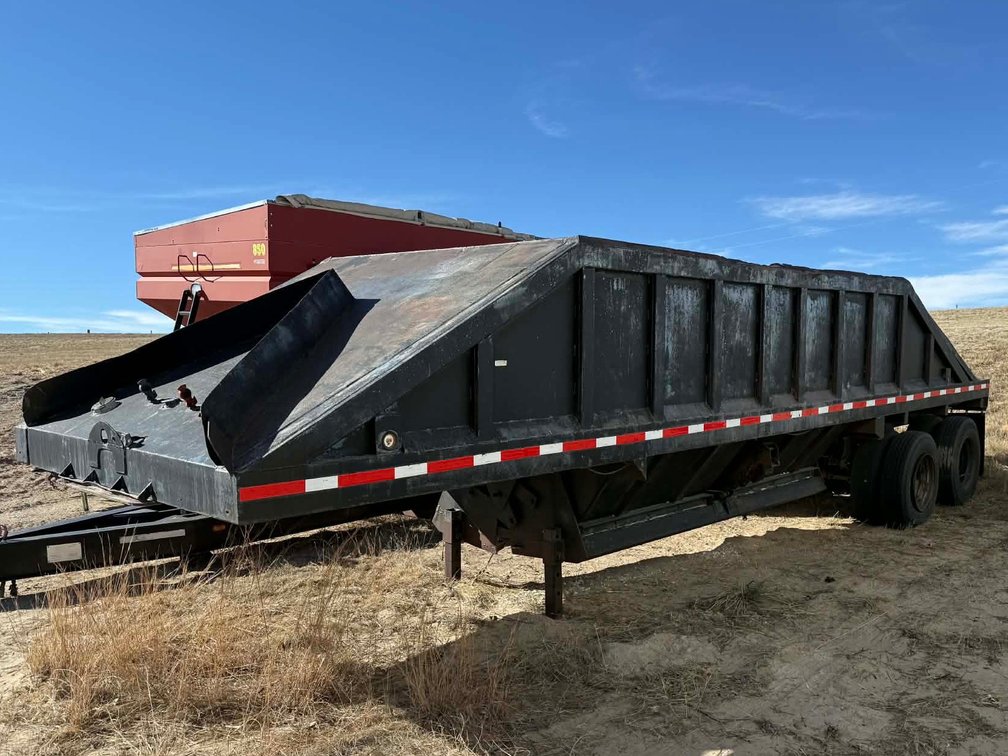 Belly Dump Semi Trailer