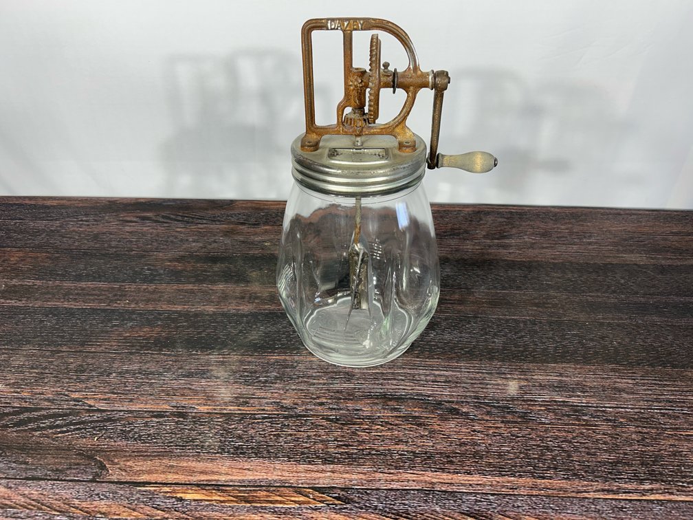 Butter churn 