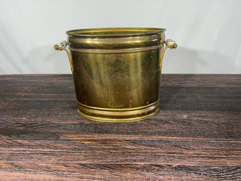 Vintage trash can 