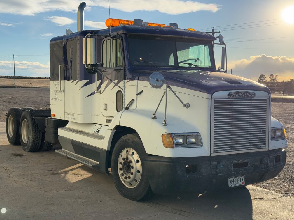 92’ Freightliner 