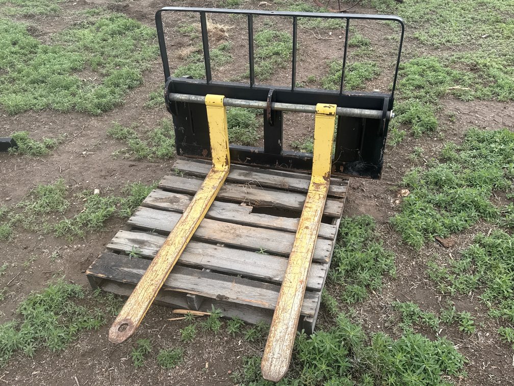 JD Pallet Forks 