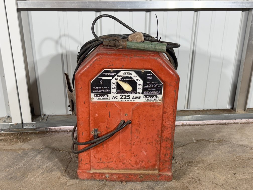 Lincoln AC-225-S Welder