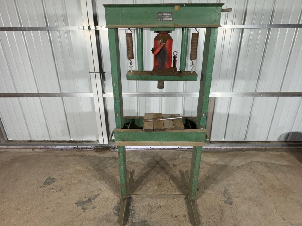Carolina Shop Press