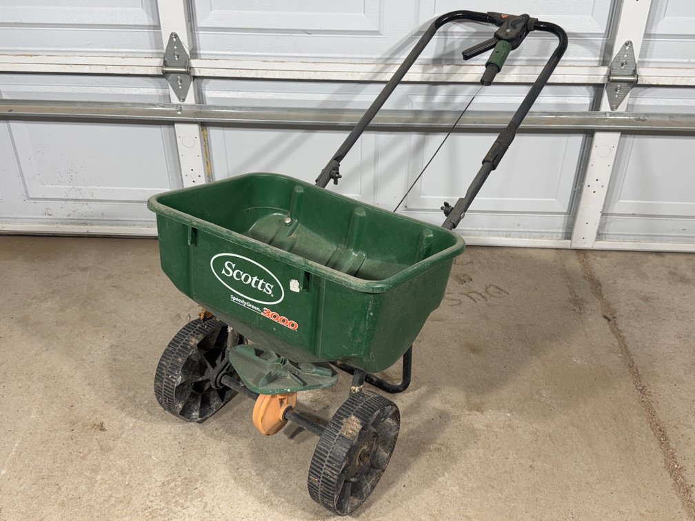 Scott’s Grass Seeder