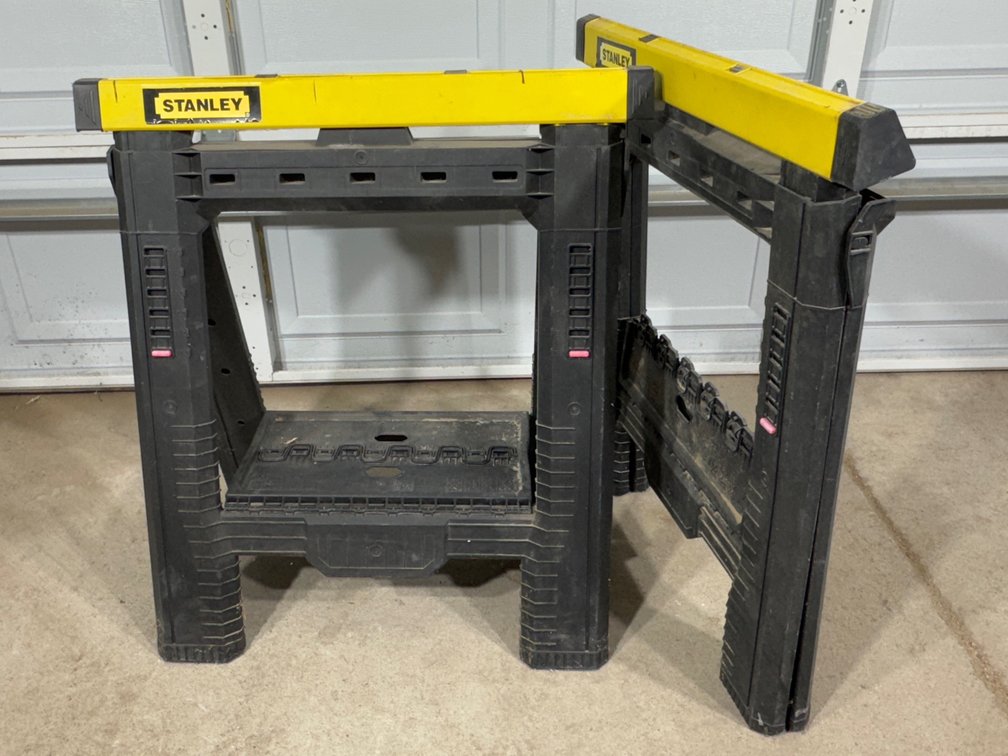 Stanley Folding Sawhorse set