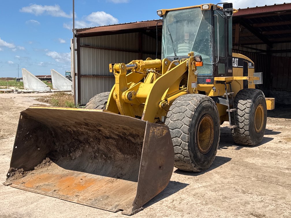 CAT 938G Loader