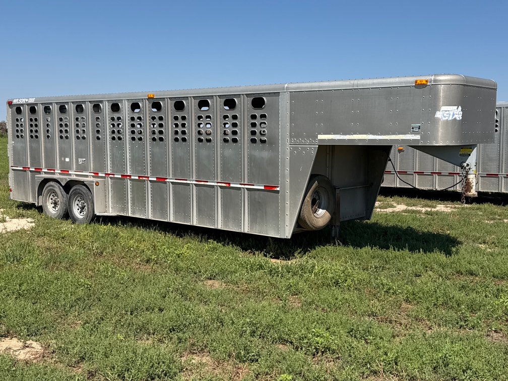 2003 Wilson Star Livestock Trailer