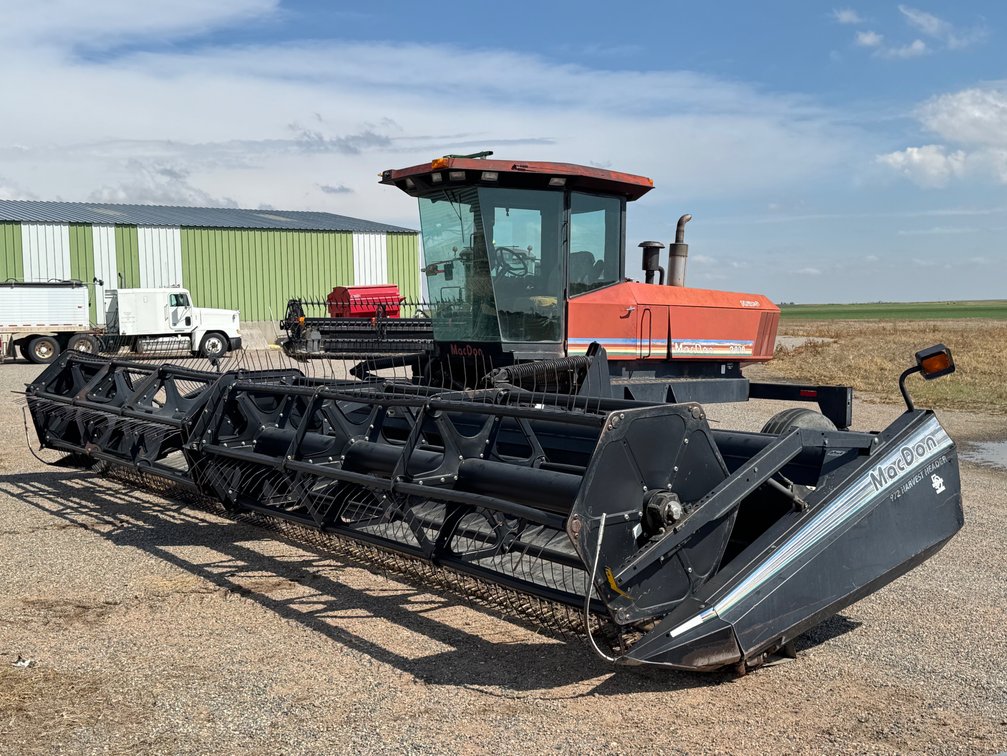 MacDon 9000 Swather with Draper