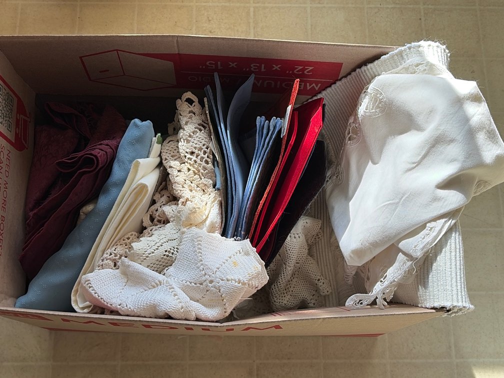 ASSORTED LINENS
