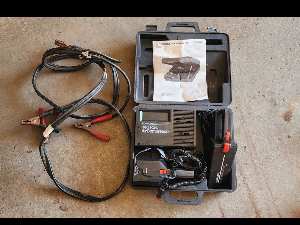 AUTOMOTIVE KIT & JUMPER CABLES