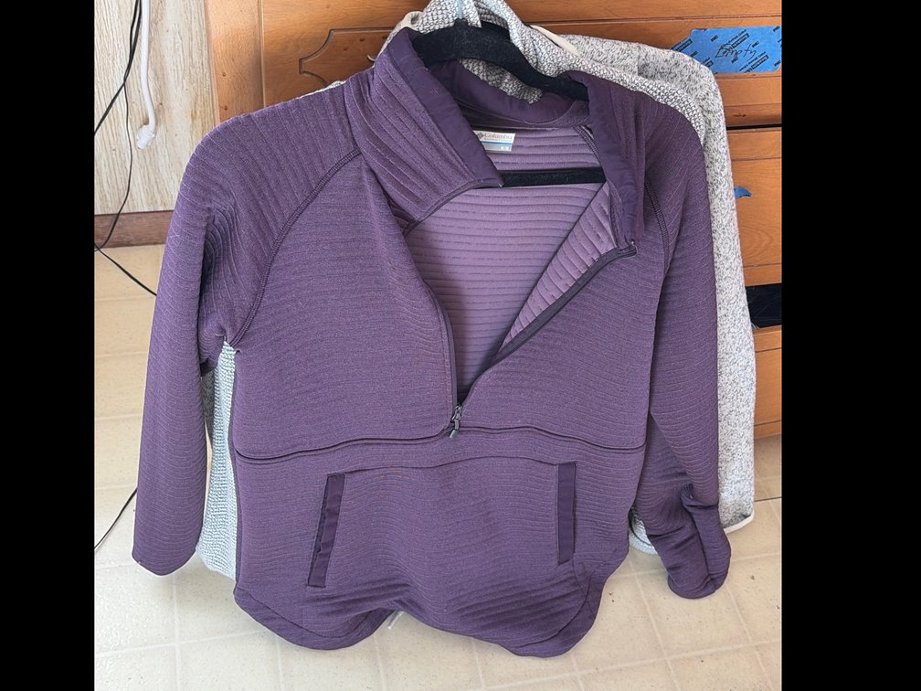 WOMENS SWEATERS