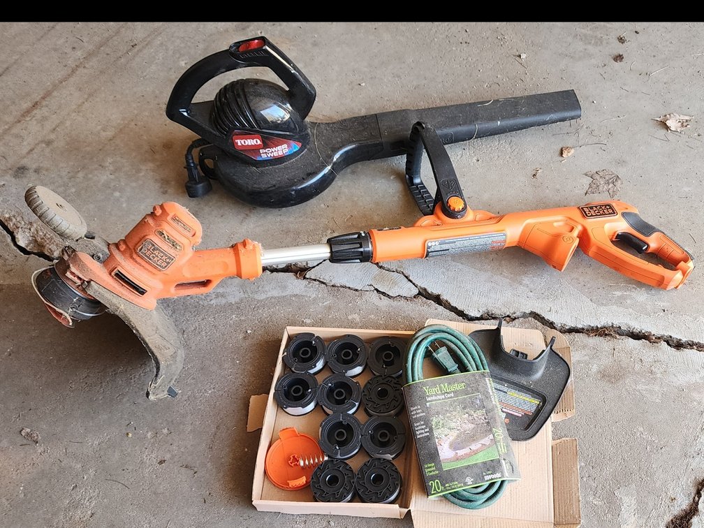 WEEDWACKER & BLOWER