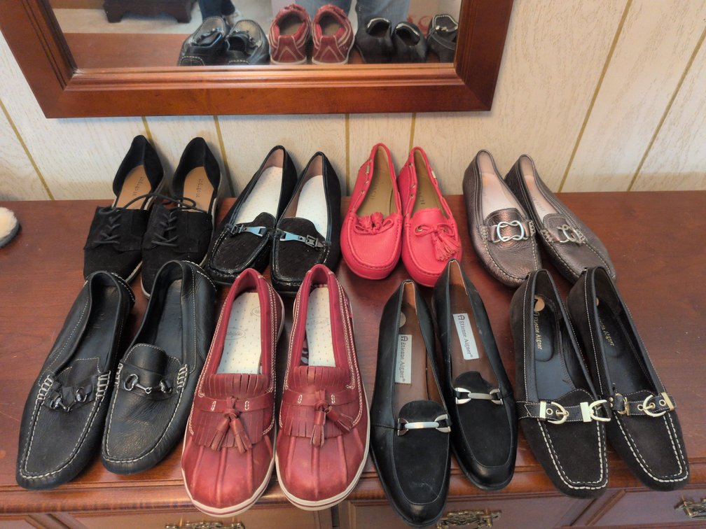 WOMEN'S DRESS LOAFERS SZ 7