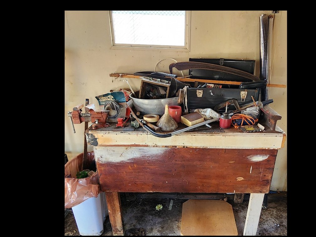 WORKBENCH & CONTENTS