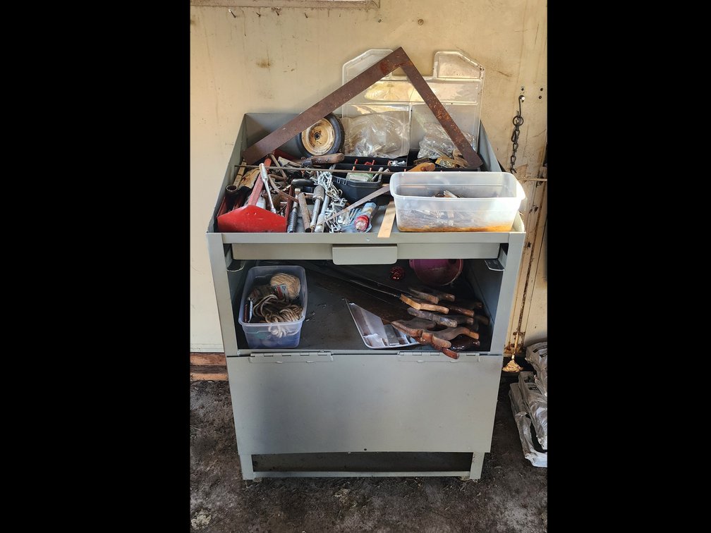 METAL CART & TOOLS