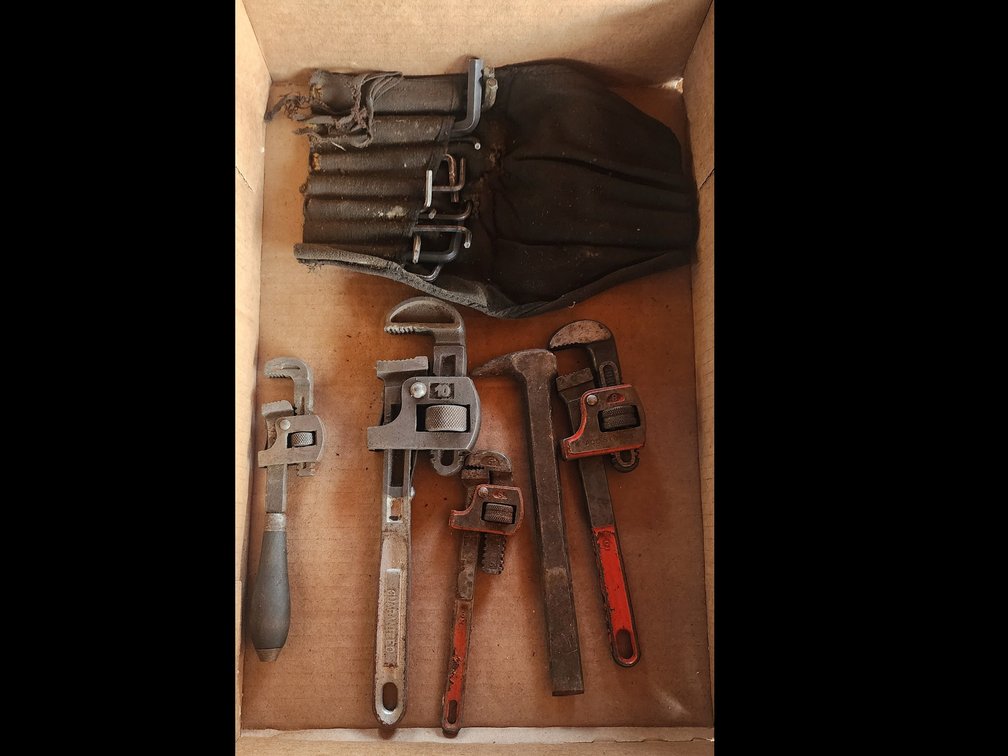 PIPE WRENCHES