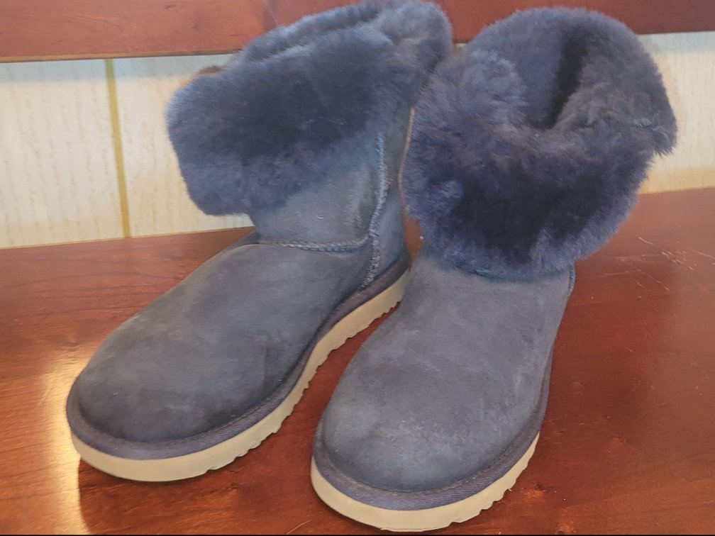 UGGS #7