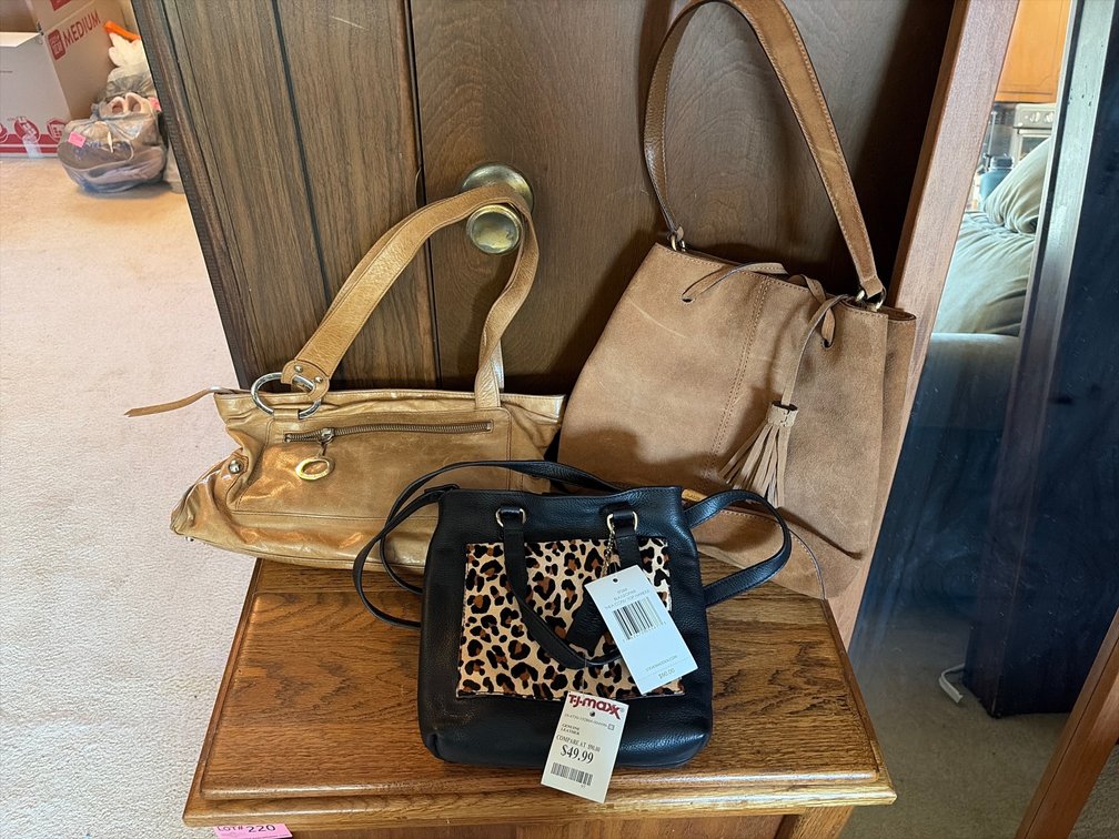 NAME BRAND PURSES