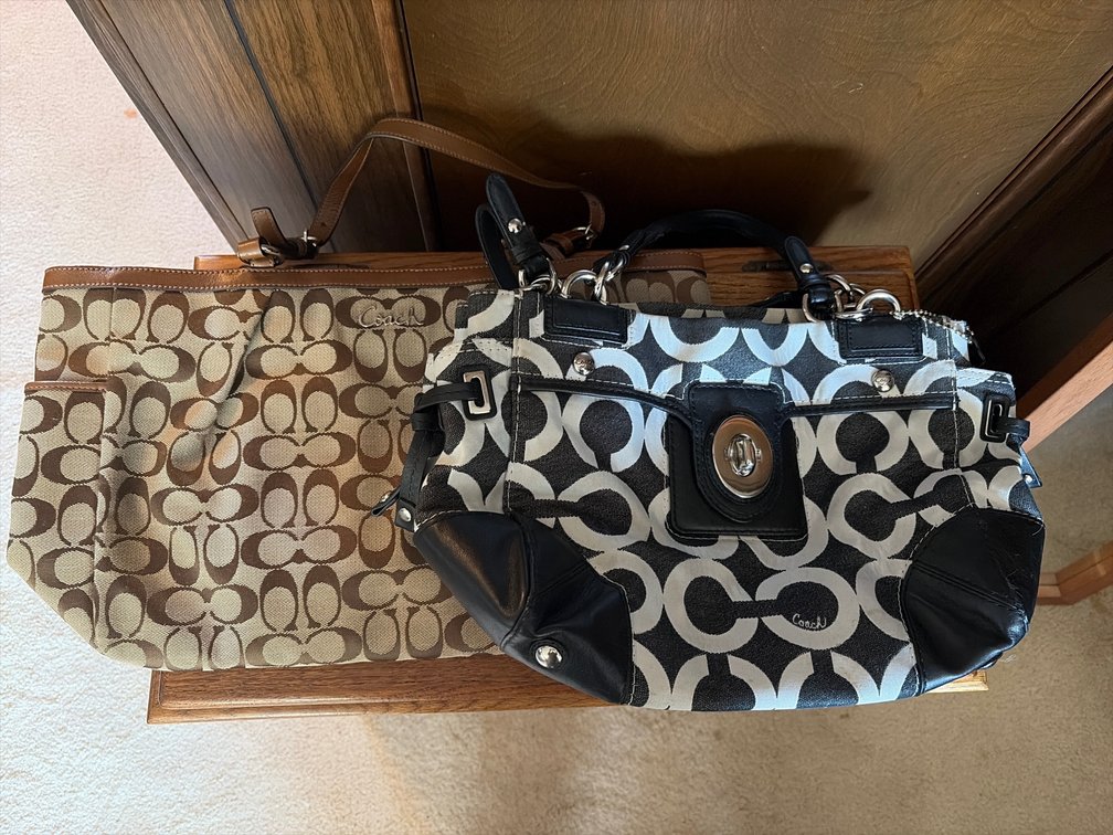COACH PURSES