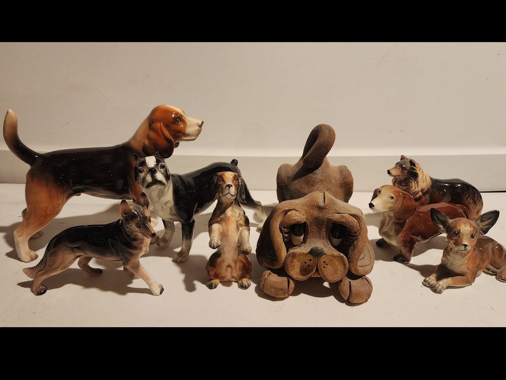 DOG KNICKNACKS