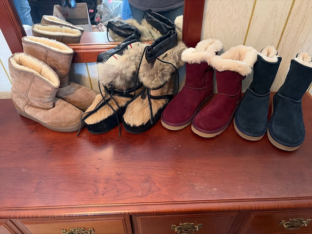 WOMENS ASSORTED NAME BRAND BOOTS
