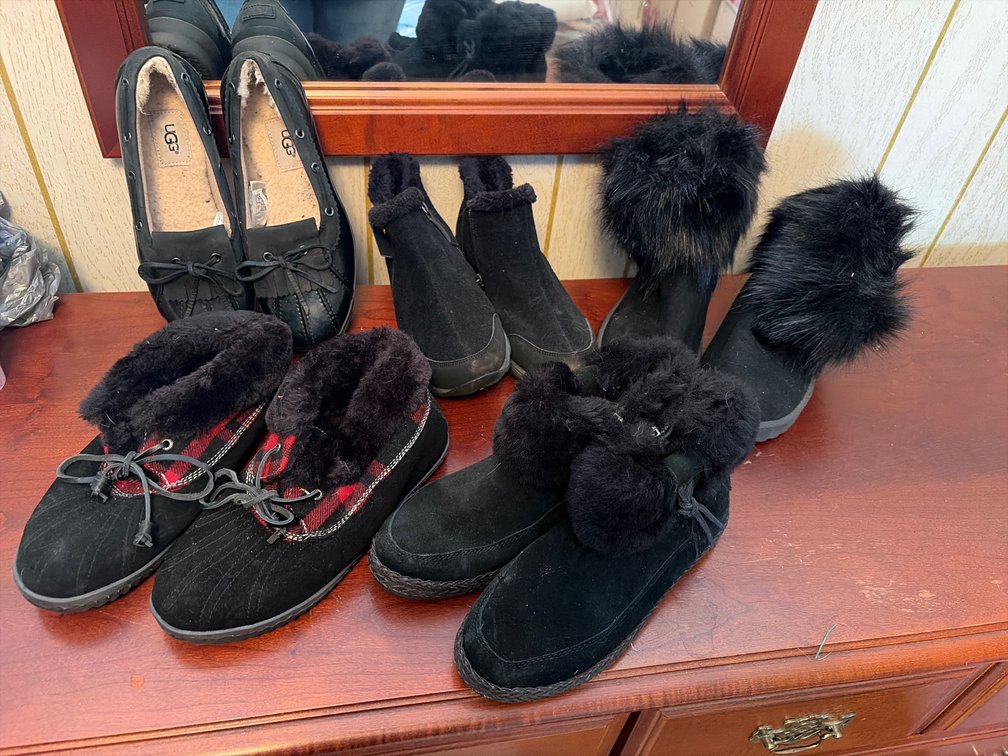 WOMENS NAME BRAND SHOES