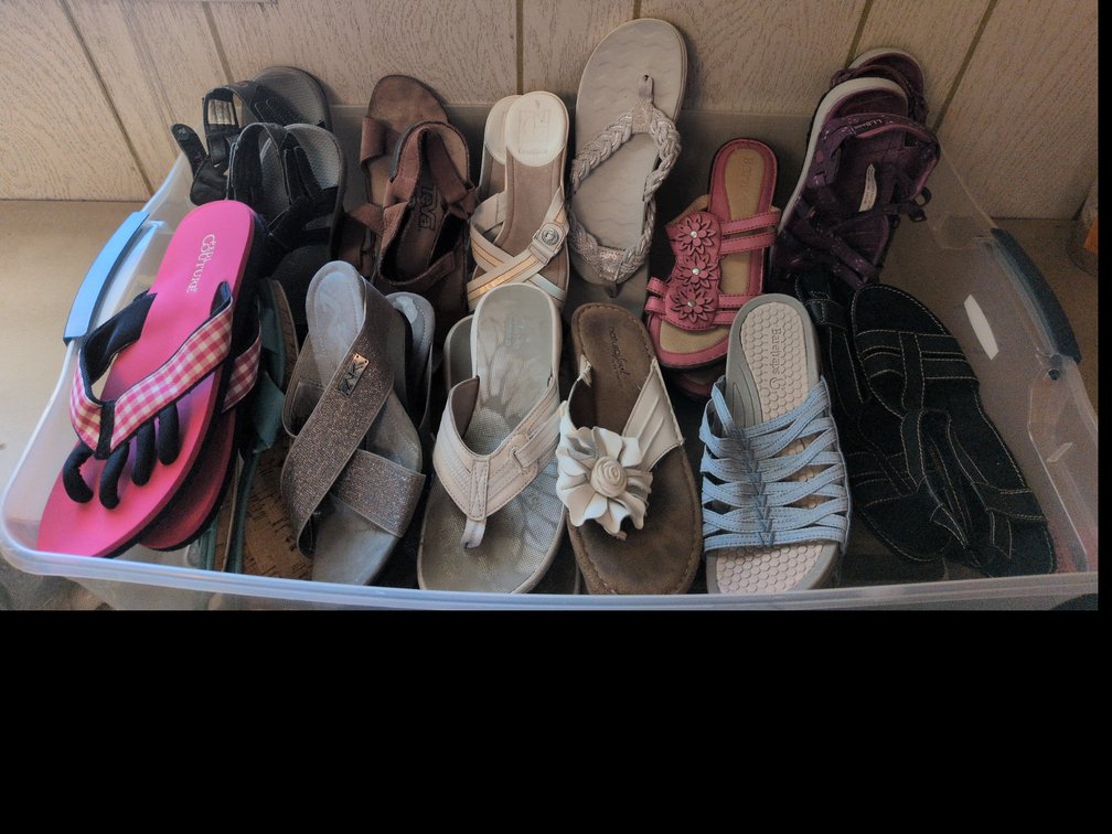 LADIES SANDALS