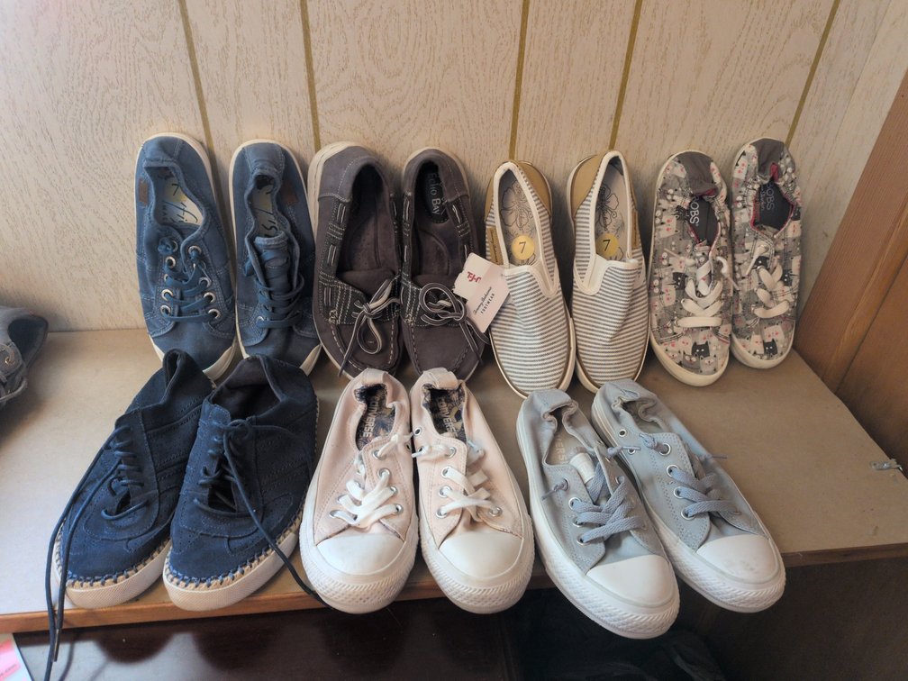 WOMENS CASUAL SHOES